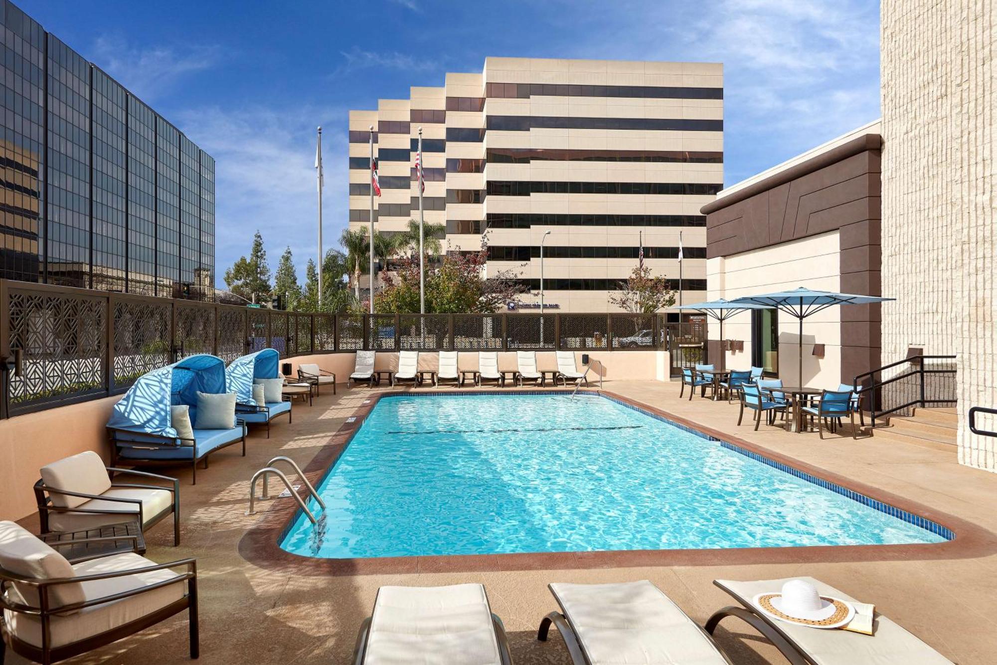 Hotel Hilton Pasadena Exterior foto